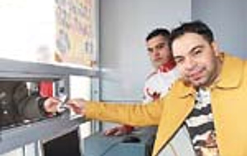 Florin Salam a vandut bilete la 'Miss Piranda'