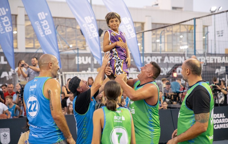 Final festiv la BCR Sport Arena Streetball 2024: Andrei Pavel și Anghel Damian în duel cu campionii Europei din 2014. Toma Brenciu, coșul decisiv