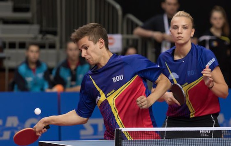 Cristian Pletea şi Adina Diaconu au cucerit medaliile de bronz în proba de dublu mixt de la Campionatele Mondiale de tenis de masă pentru juniori