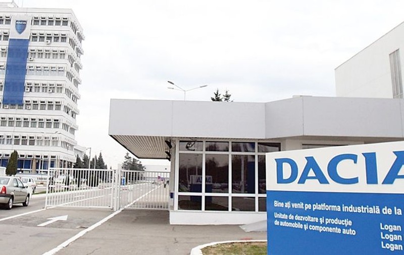 Dacia întrerupe din nou producţia două săptămâni