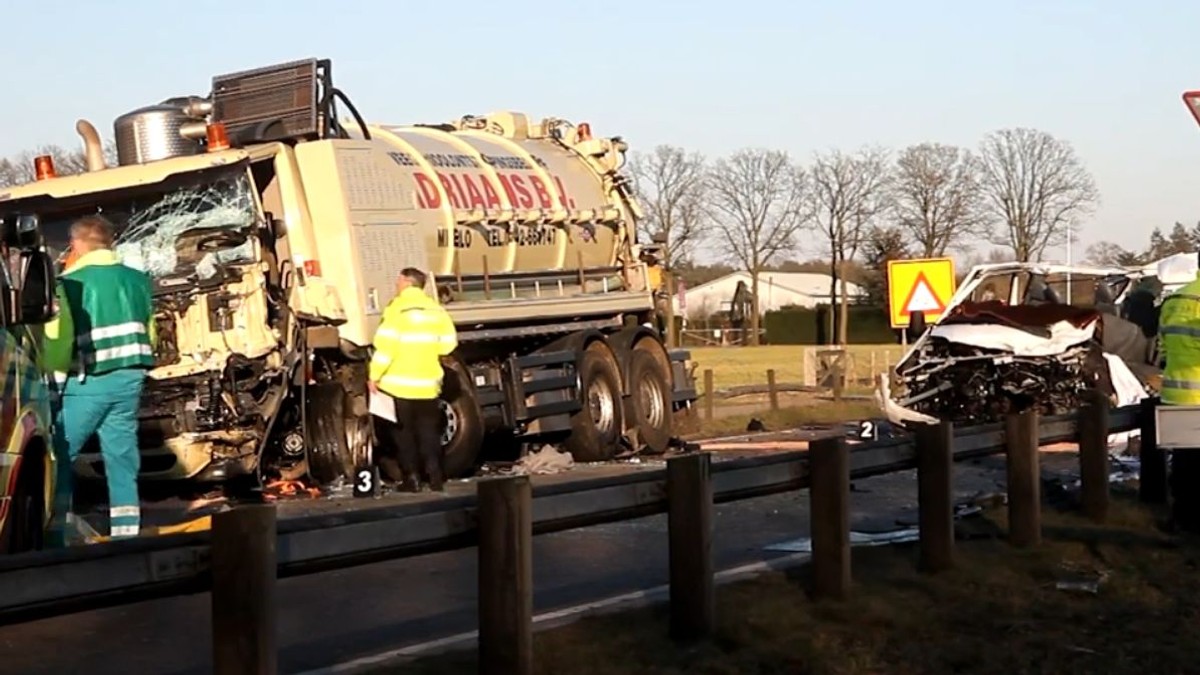 accident grav in olanda. 5 romani au murit