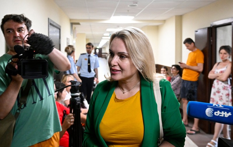Jurnalista Marina Ovsiannikova, găsită vinovată pentru „discreditarea” armatei ruse