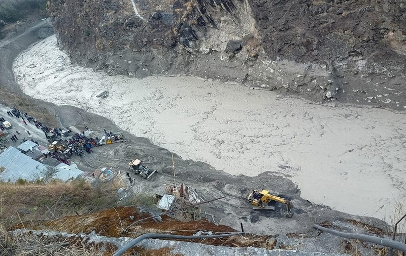 VIDEO | Catastrofă în India. 10 morți și 170 de dispăruți, după ce un ghețar din Himalaya s-a prăbușit peste un baraj
