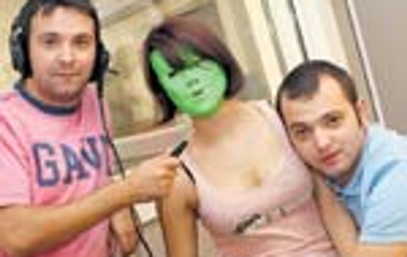 Ea  e mireasa pe NeVe