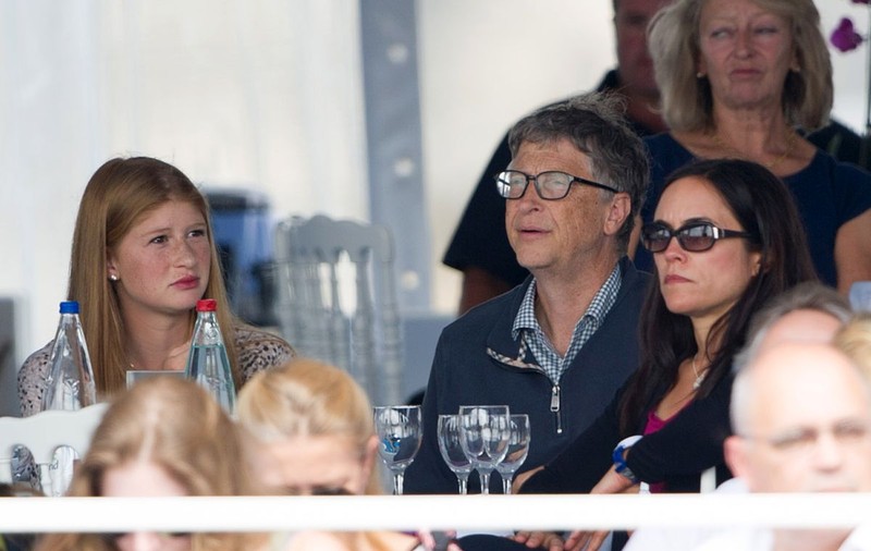 Experții se folosesc de exemplele lui Steve Jobs și Bill Gates, care nu și-au lăsat copiii să folosească tehnologia, pentru a atrage atenția asupra pericolelor gadgeturilor