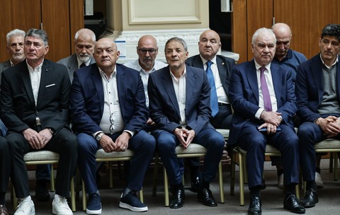 Pensia pe care o încasează un mare fotbalist de Cupa Campionilor Europeni și maior în rezervă: „Ce să mai taie din ea? E vai de capul ei!”