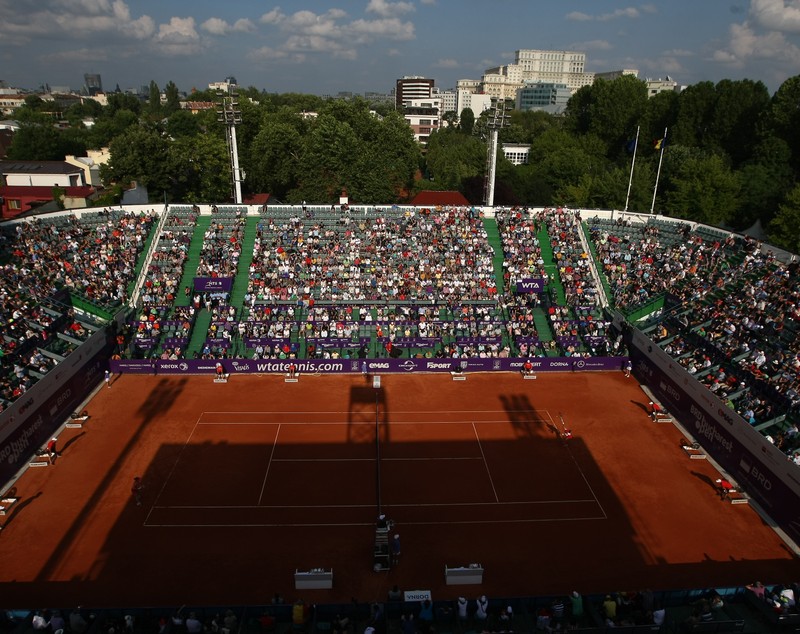 Simona Halep, la o victorie de titlu la București. Finala e cu italianca Vinci