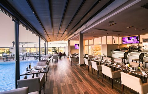 Ce salarii se câștigă în restaurante? Cât încasează un barman vs un ospătar vs un bucătar