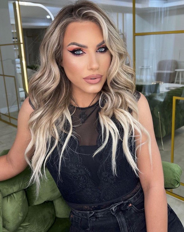 Amna, declarații în lacrimi la TV. Cum se descurcă în rolul de mamă singură, după ce a divorțat: „Ce merităm, aia primim”
