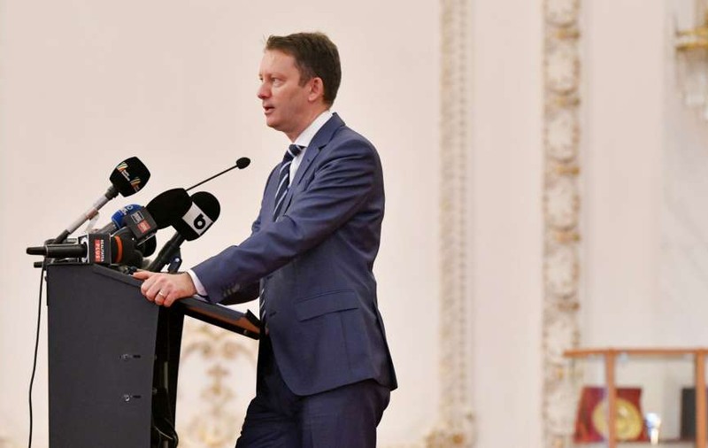 Premierul desemnat Siegfried Mureșan la o conferință de presă în Parlament. Foto: Hepta
