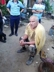 Așa arăta Gheorghe Dincă în momentul în care polițiștii au descins în gospodăria sa din Caracal