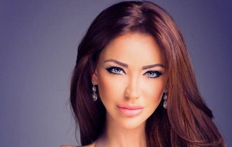 AROGANŢĂ MAXIMĂ! Uite CE FOTOGRAFIE A POSTAT Bianca Drăguşanu. Fanii AU FĂCUT-O DE 2 LEI