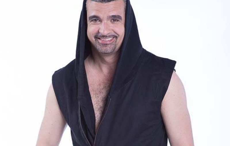 Ce FETIŢĂ MĂRICICĂ şi FRUMUŞICĂ are AURELIAN TEMIŞAN! | FOTO