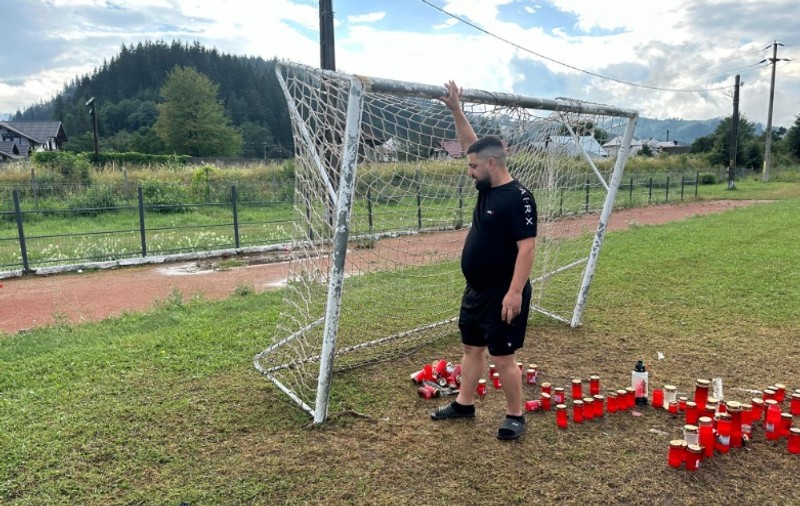 Un copil de 8 ani din Suceava a murit după ce o poartă de fotbal i-a căzut în cap