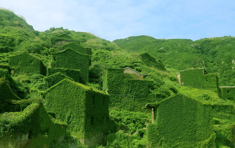 Orașul abandonat din China care a devenit atracție turistică dintr-un motiv surprinzător