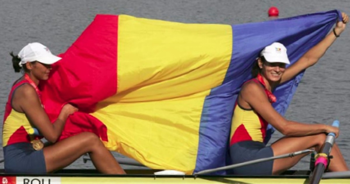 4301-223506-21canoe.jpg