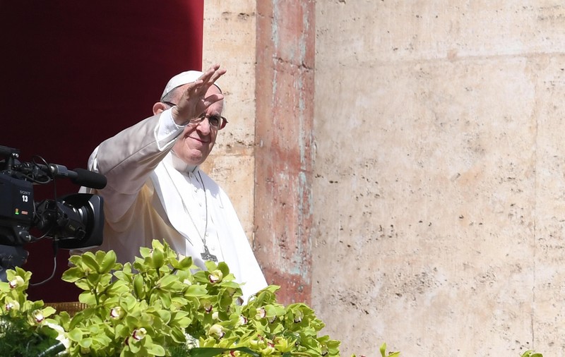Mesajul Papei Francisc de Paștele catolic: Credinţa noastră se naşte în dimineaţa de Paşte