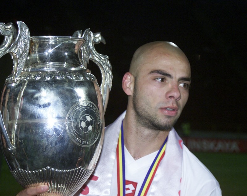Ziua derby-ului DINAMO - STEAUA (azi, ora 20.30, semifinalele Cupei României). Fostul căpitan dinamovist Giani Kiriță consideră că Dinamo este favorită în fața Stelei. ”Îi batem ușor, dacă jucătorii sunt motivați peste limită!” / INTERVIU