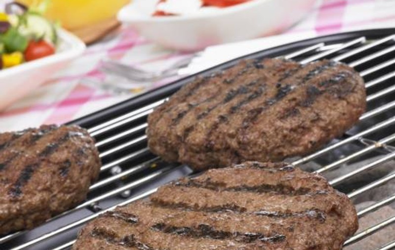 Burgeri de casă cu cartofi