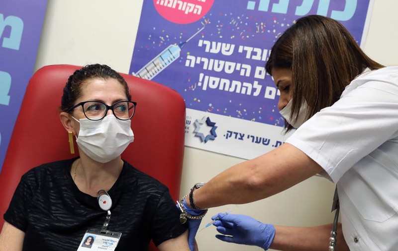 Israelul investighează câteva cazuri de miocardită apărute la persoane vaccinate cu Pfizer