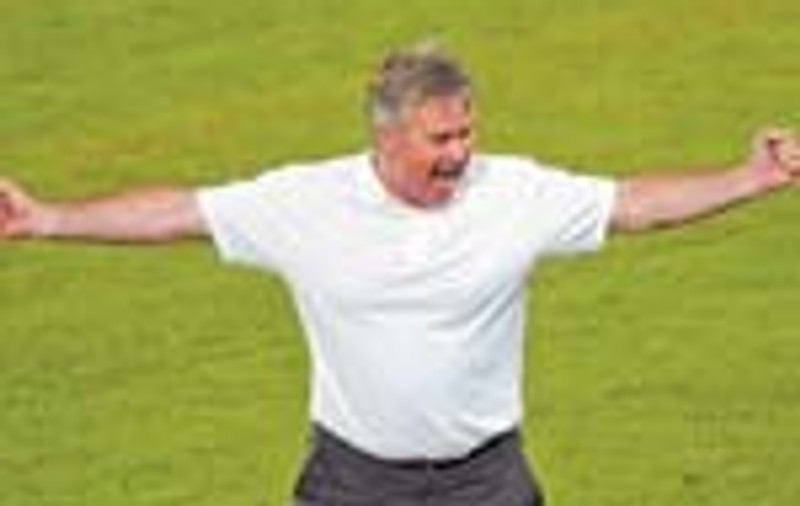 Hiddink, tradatorul anului in Olanda