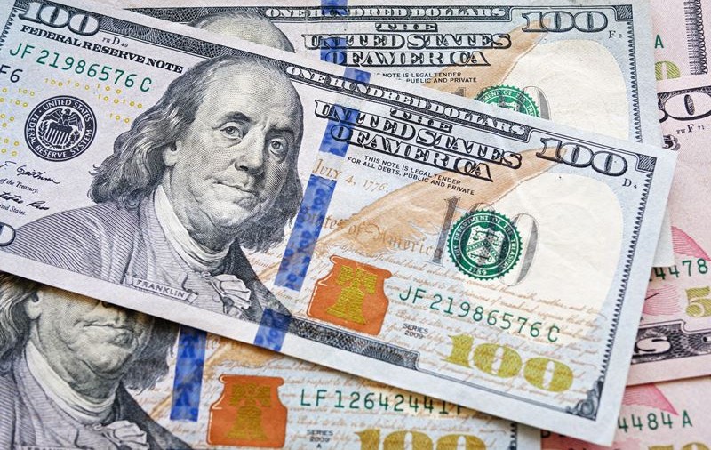 Un american va fi despăgubit de părinți cu 29.000 de dolari pentru că i-au aruncat la gunoi colecția pornografică