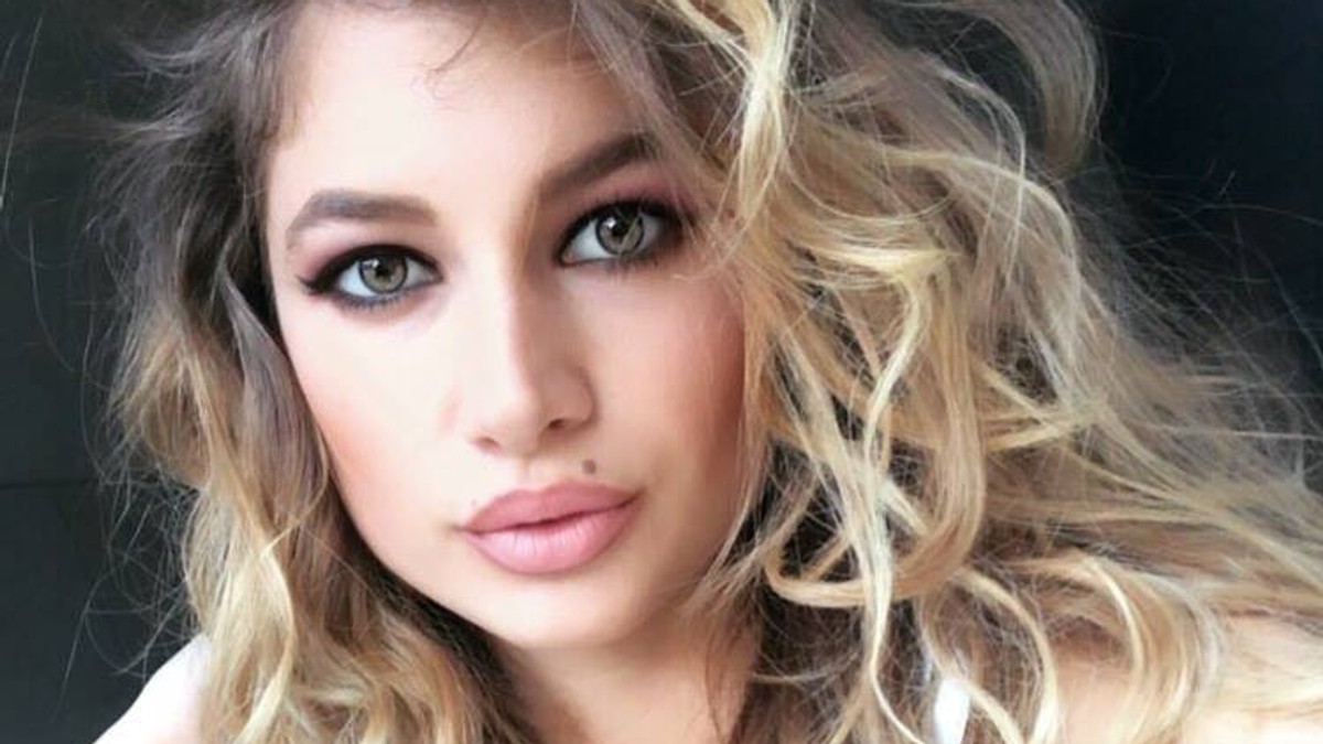 Cine este Bianca Gugulici, poliţista sexy a făcut ravagii de 1 mai