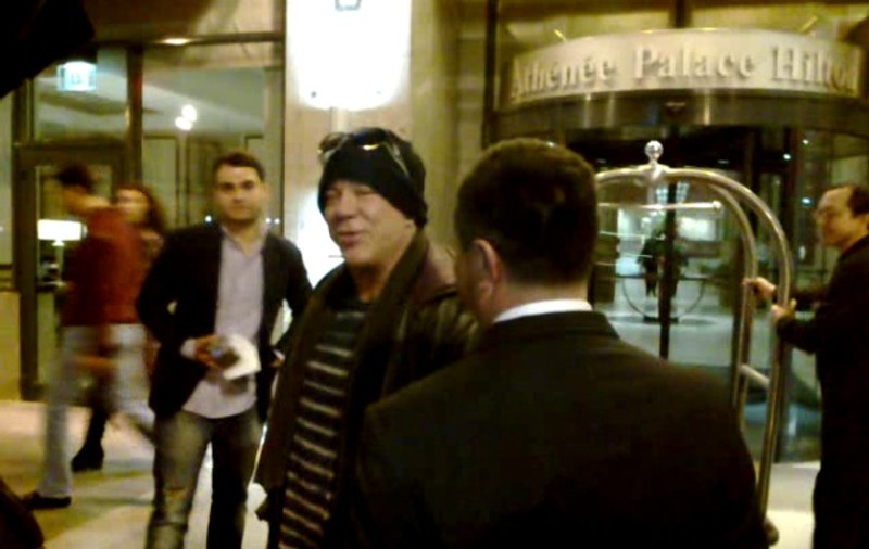 PRIMELE IMAGINI cu Mickey Rourke în România! Vezi primele declaraţii ale actorului! | VIDEO EXCLUSIV