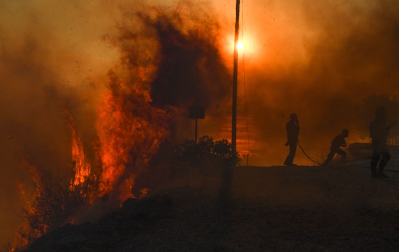 Peste 660 de incendii în Grecia, „cele mai multe, provocate de oameni”. Ministru: „Diferența față de anii trecuți au fost condițiile meteorologice”