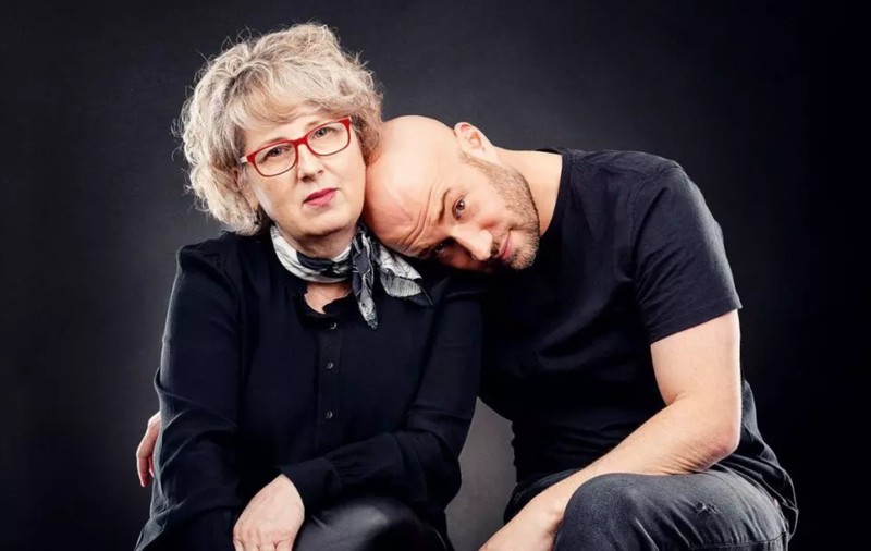 Ce spune mama lui Mihai Bendeac despre Theo Rose. Actorul a filmat-o și a făcut totul public