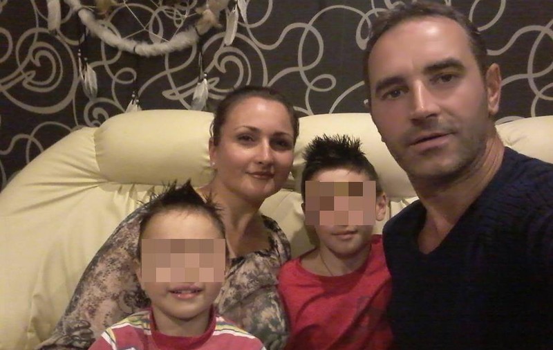 Copilul de cinci ani din Focșani bătut crunt de propriul tată se simte mai bine și a fost externat. Băiețelul mai are încă vânătăi