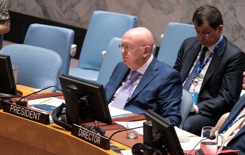 „Degradare morală”. Ambasadorul Ucrainei, revoltat de masa oferită de ruși după reuniunea de urgență de la ONU. Pui a la Kiev, ales ca fel principal