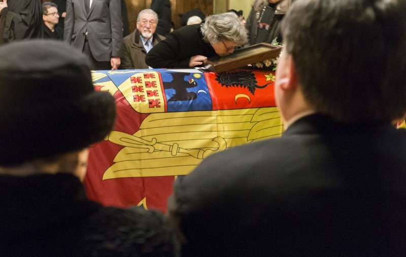 Slujba de înmormântare a Regelui Mihai I va fi oficiată la Curtea de Argeș. Trenul Regal  va circula cu viteză redusă în mai multe localități