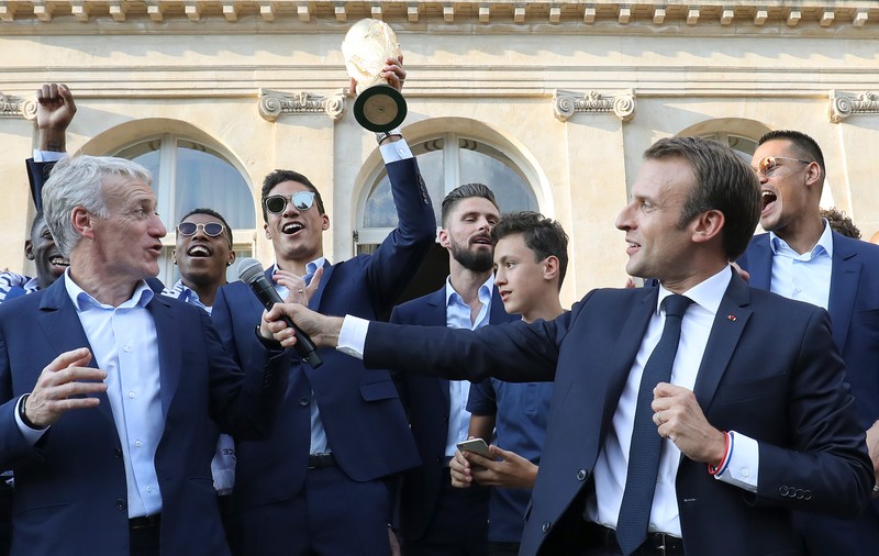Campionii mondiali vor primi Legiunea de Onoare. ”Les Blues”, dineu la Palatul Elysee / GALERIE FOTO