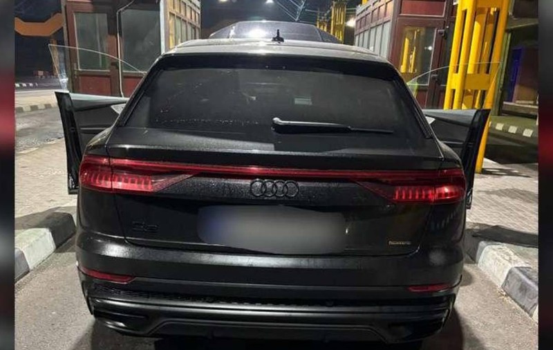 Un șofer cu permisul suspendat, prins la volanul unui Audi de 50.000 de euro furat din Italia. Polițiștii l-au reținut în Bihor