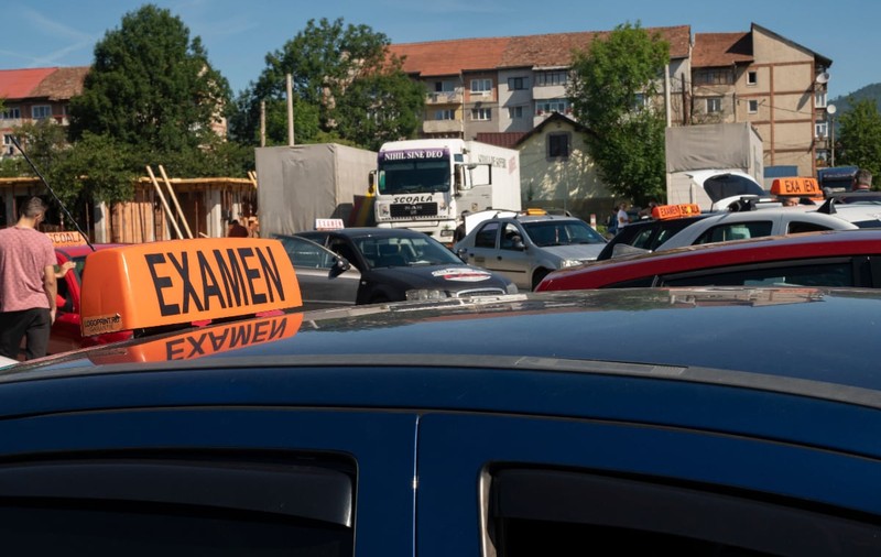 Legea care simplifică obținerea permisului de conducere a fost publicată în Monitorul Oficial