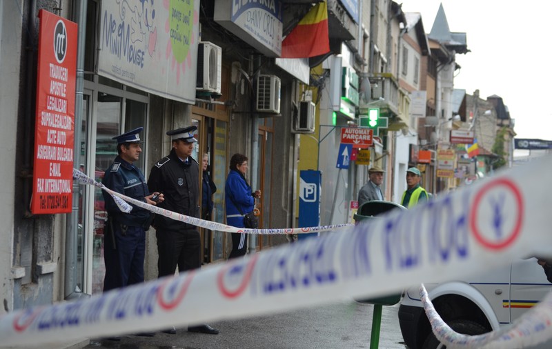 Jaf în stil mafiot la Buzău! Cu ce au plecat hoții dintr-o casă de amanet