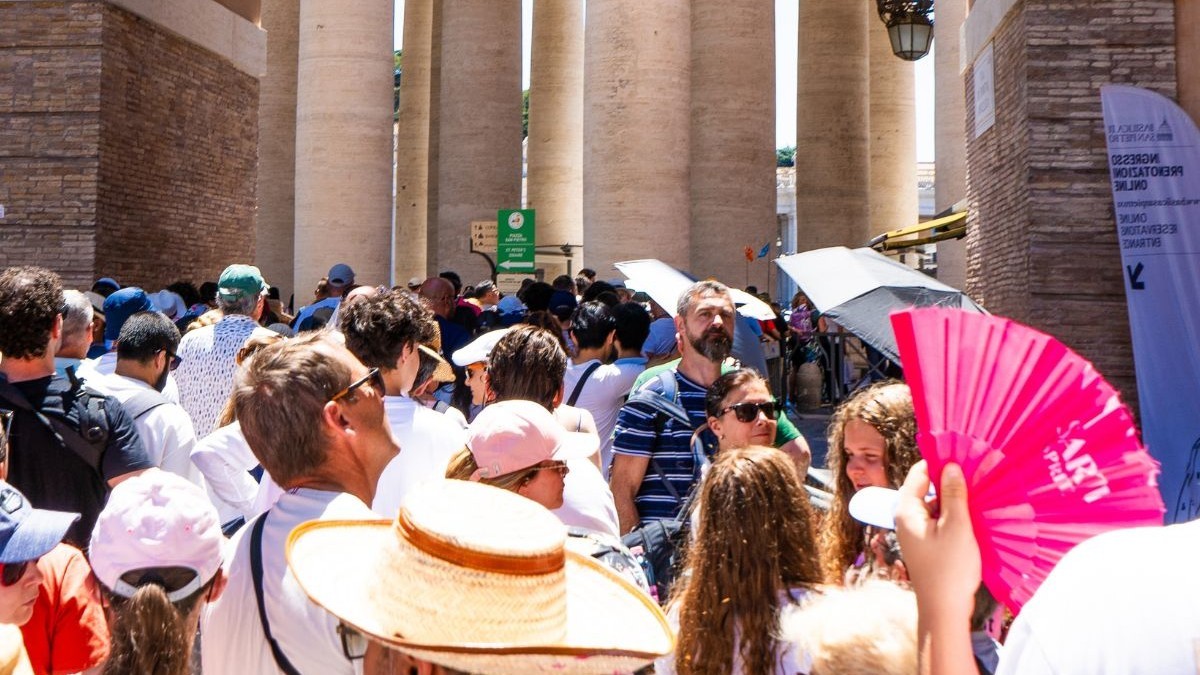 Vatican este orașul european desemnat cea mai aglomerată destinație de pe continent. Sursă foto: Shutterstock
