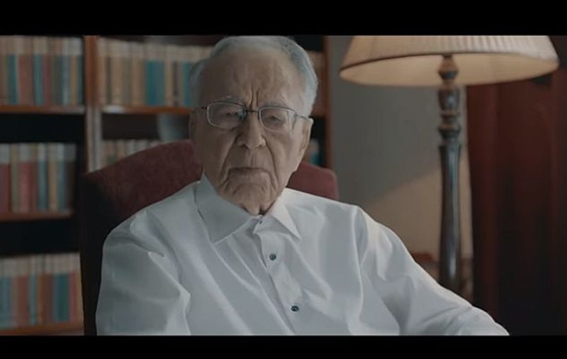 Clipul eMAG cu Mihai Șora a stârnit reacții aprinse. Şeful Papaya Advertising: "Nu aveţi dreptul să aruncaţi cu noroi"