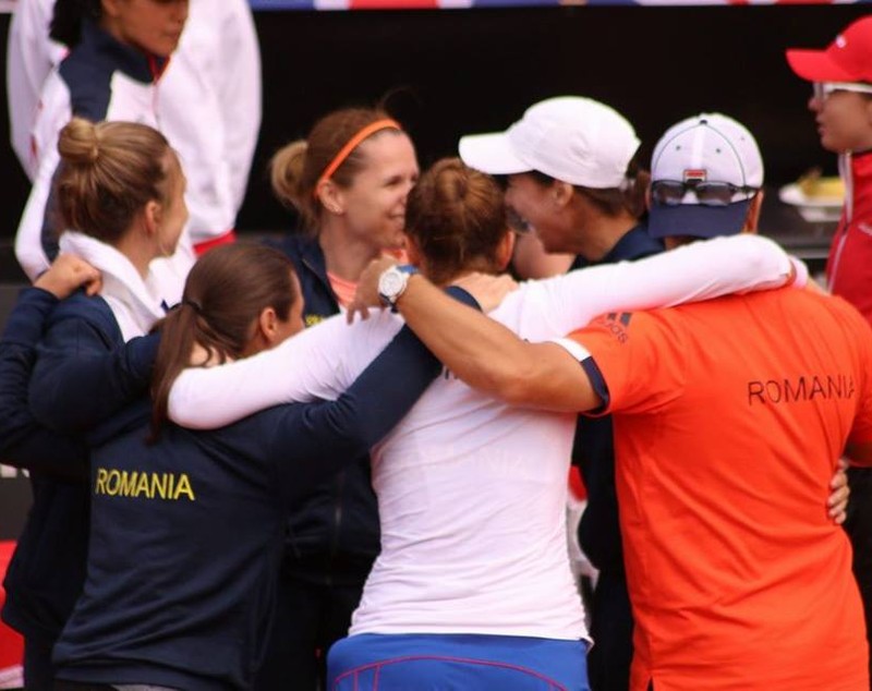 Fed Cup. România - Marea Britanie 3-2. Am rămas în Grupa Mondială II. După scandalul cu Ilie Năstase, plângăcioasa Konta a fost umilită de Halep: Don′t cry, Konta! | LIVEBLOG&VIDEO