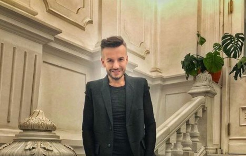 Răzvan Ciobanu a ajuns pe mâna medicului de dragul frumuseții. "Sunt fratele mai mic al lui Frankenstein"