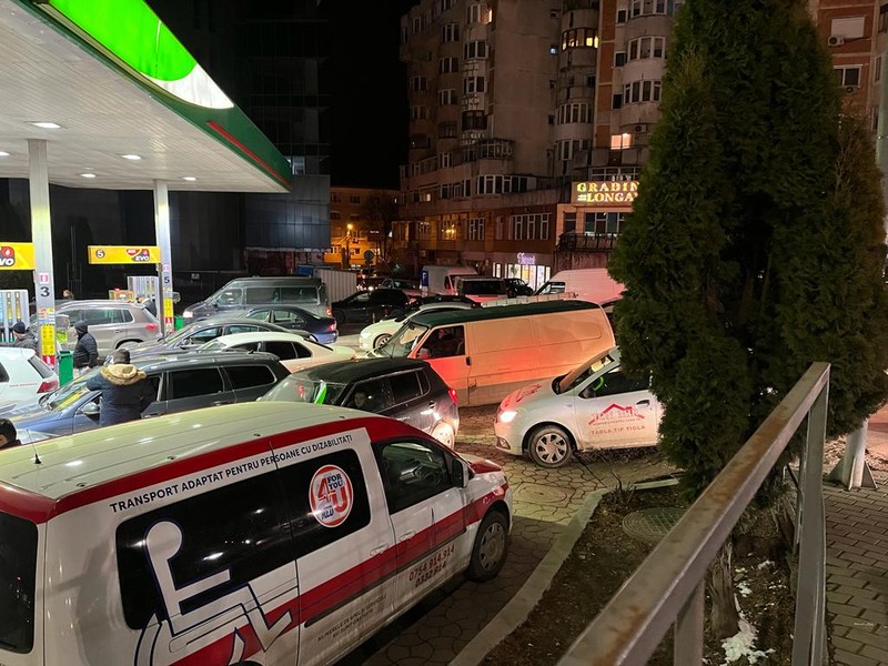 Cozi la benzinăriile din Iași