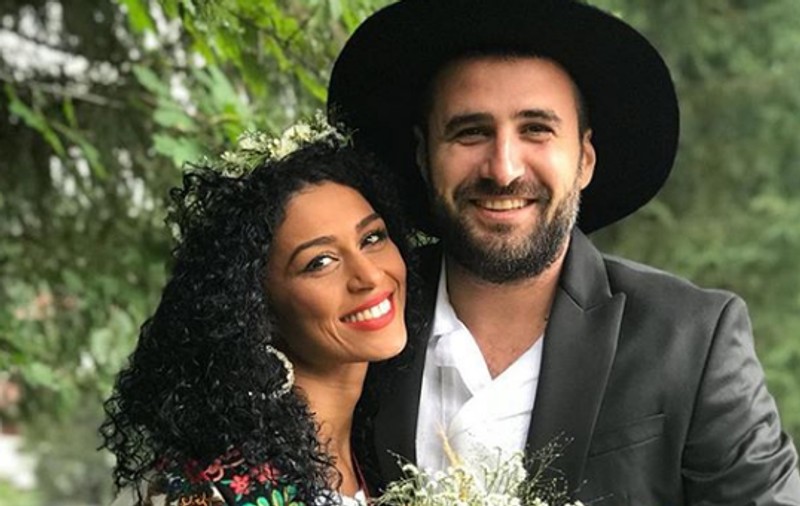 Cum se simte Majda Aboulumosha după operația de mărire a sânilor. „A trebuit să pun și laboratorul cu prăjituri un pic pe pauză”
