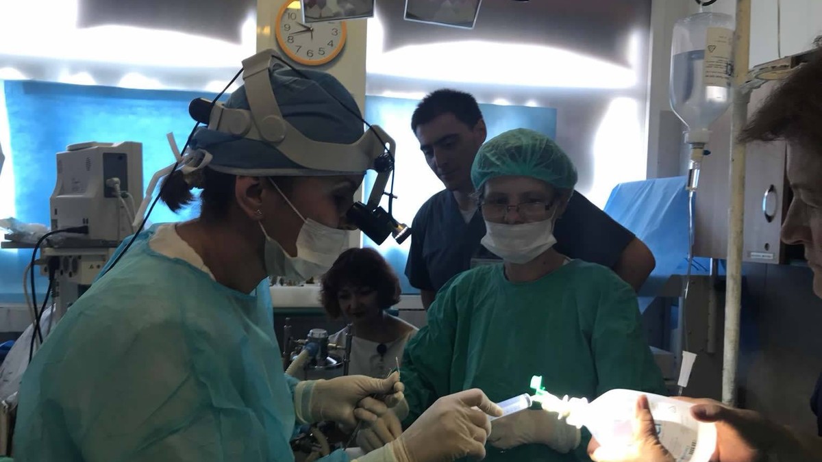 Intervenție chirurgicală stomatologică în premieră, făcută la Buzău