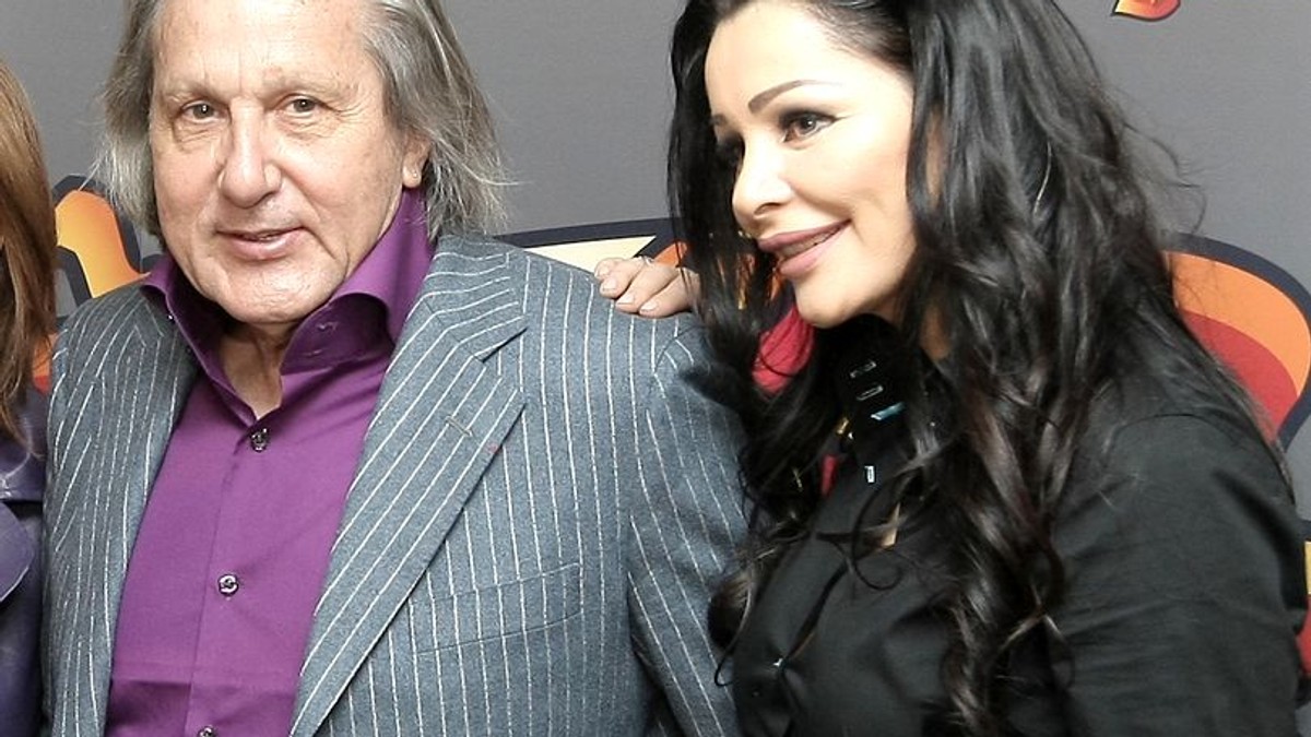 Brigitte Sfăt și Ilie Năstase divorțează. Bruneta a depus actele de divorț