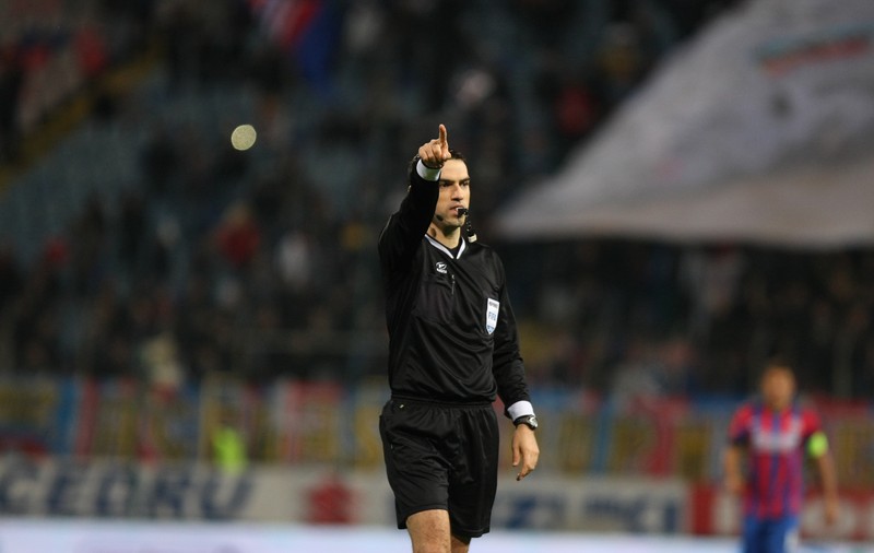 Emoții mari pentru Hațegan și ceilalți arbitri români care vor merge la Euro. ”La cabina piloților s-au aprins senzorii!”