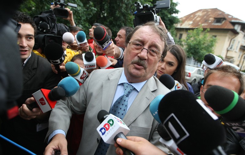 REACŢIA PREŞEDINŢIEI, după ce Mircea Băsescu A FOST REŢINUT