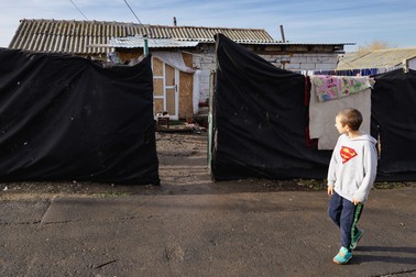 Intrarea în curtea Biancăi | Foto: Eli Driu / Libertatea