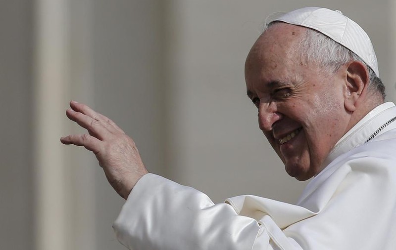 Papa Francisc, blocat timp de 25 de minute într-un lift