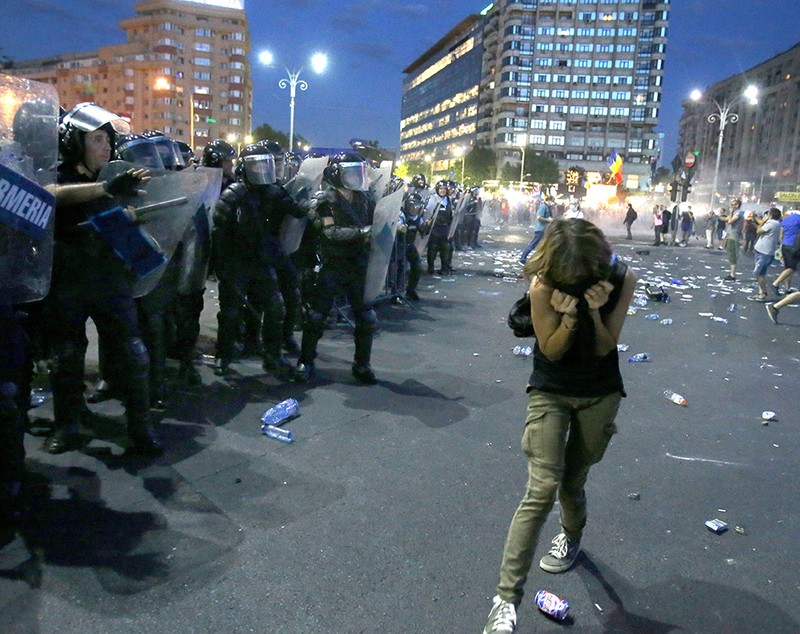 Un an de la protestul din 10 august, soldat cu violențe de stradă: aceiaşi şefi ai Jandarmeriei în funcţie, nici un vinovat găsit